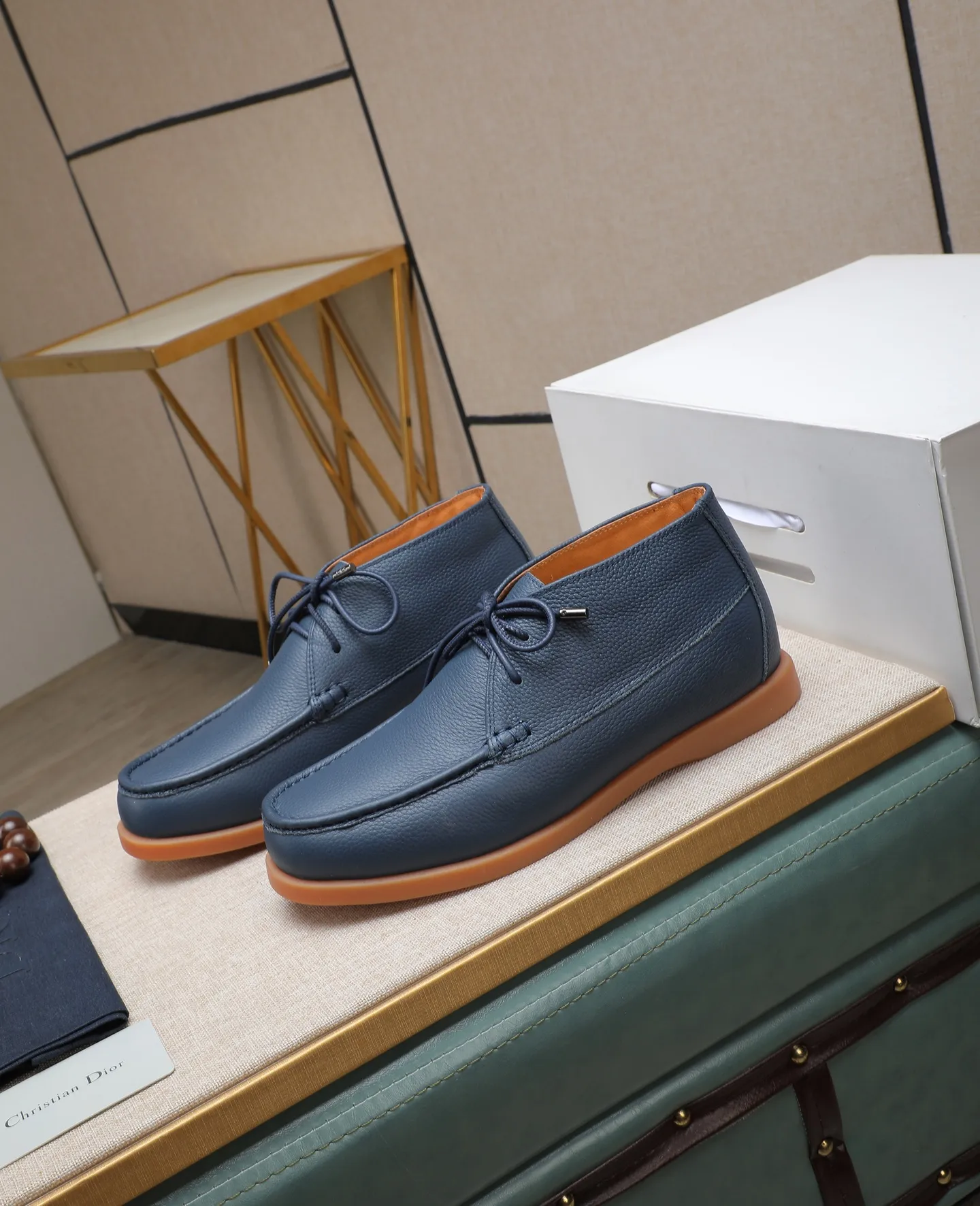 Men's shoes 💰600 Wool lining Original order quality Dior —🆘. Dior original order purchase, high-end leather shoes, fabric: imported cowhide from Italy ➕ water-dyed cow lining/wool lining ➕ special original outsole, fine workmanship, real-life photos 🎬 size: 38-44 (with full set of packaging)